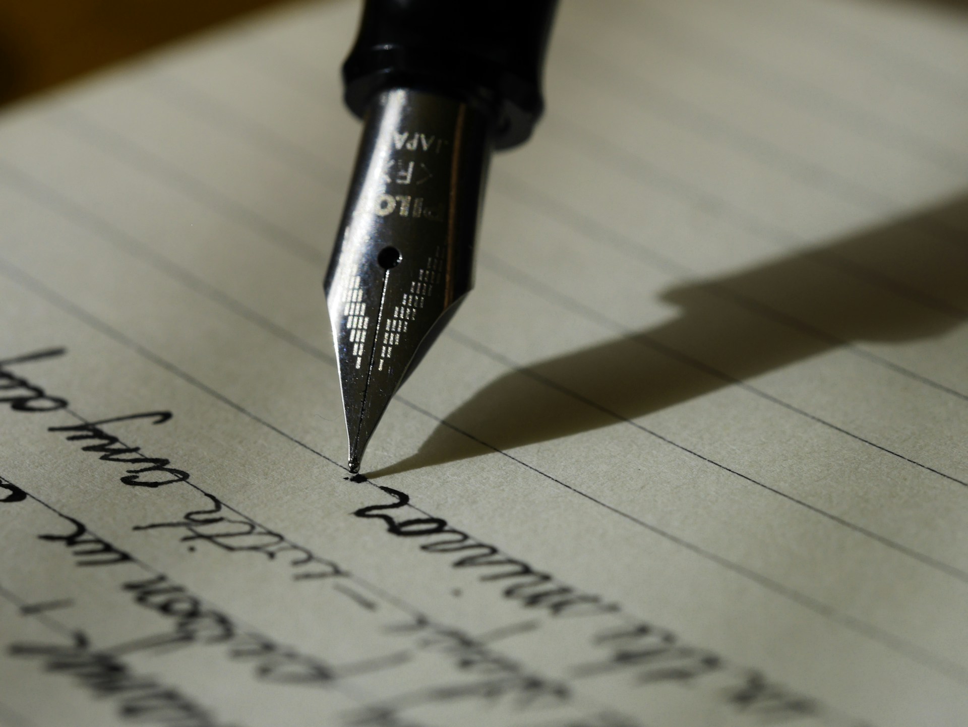 Long-form writing and journalism